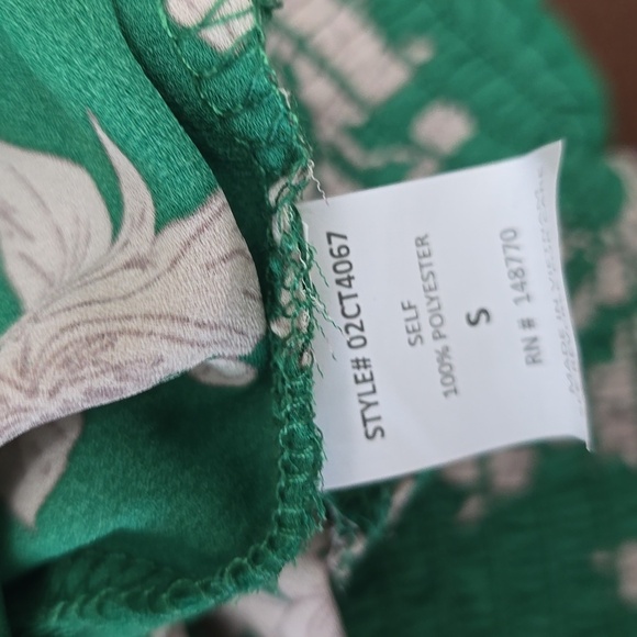 SIENNA SKY Women's S Green Floral Blouse New - Picture 6 of 7